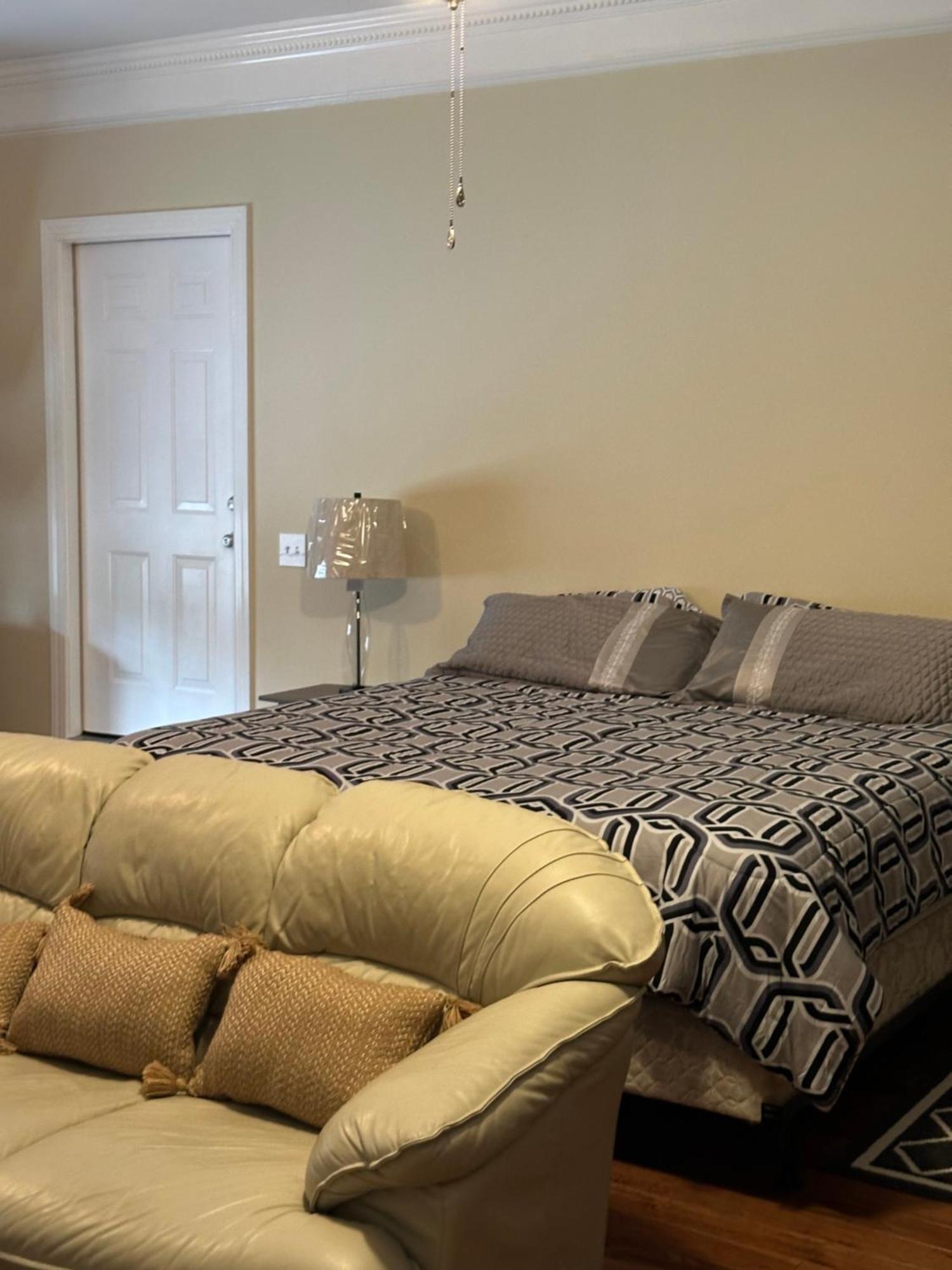 Moorefield Suites Greensboro East McLeansville Екстериор снимка