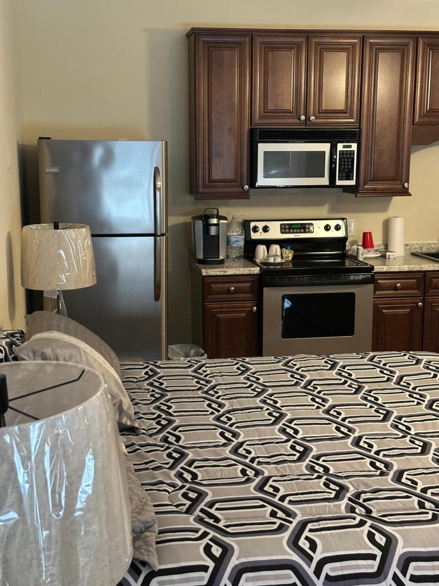 Moorefield Suites Greensboro East McLeansville Екстериор снимка